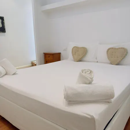 Eroi Apartament
